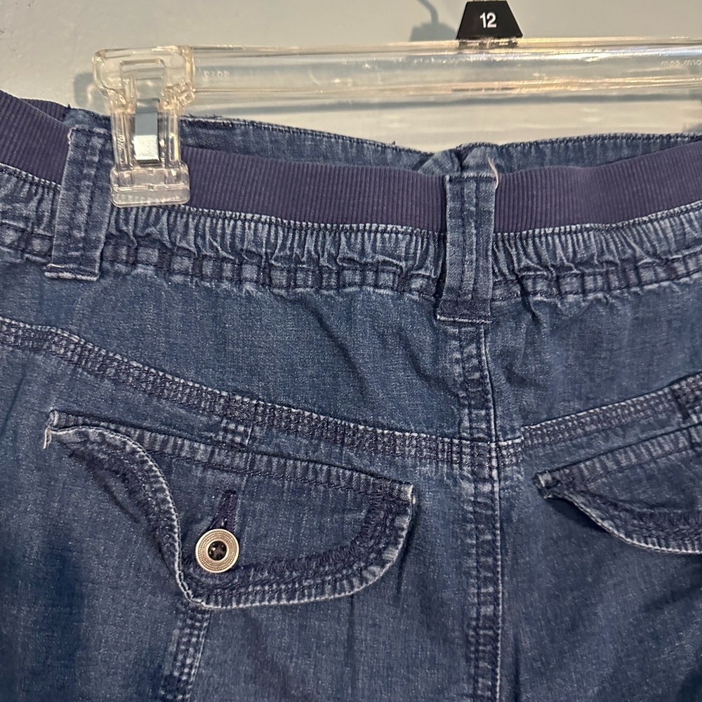 Style & Co women’s denim shorts, elastic waists, two front pockets, 10 - Picture 5 of 6
